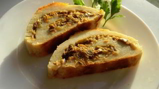 Картофельный рулет с грибами