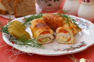 Куриные рулетики с плавленным сыром