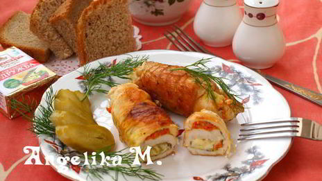 куриные рулетики с плавленным сыром