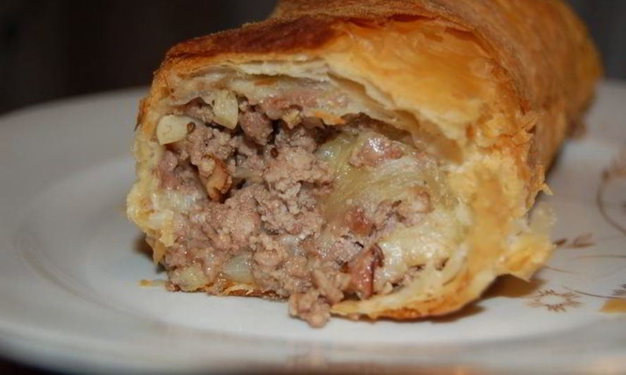 Рецепт мясного рулета с беконом и тмином