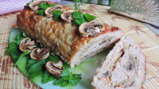 Мясной рулет с квашеной капустой