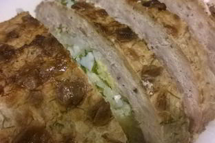 Мясной рулет с яйцами с сырной корочкой