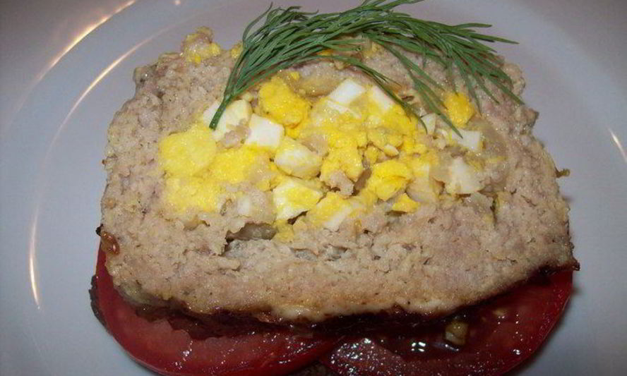 Рецепт мясного рулета с яйцом и луком из моего детства