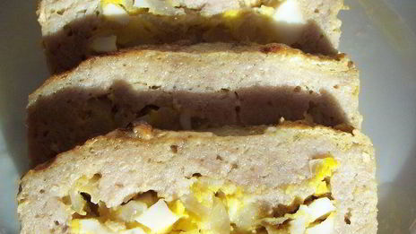 мясной рулет с яйцом и луком из моего детства