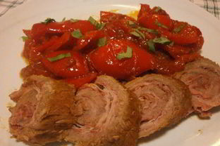 Мясные рулетики с болгарским перцем