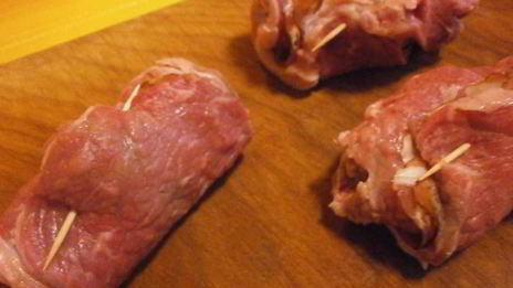 мясные рулетики с болгарским перцем