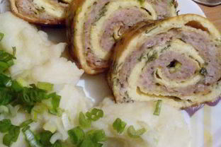 Пятнистый куриный рулетик