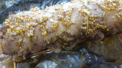 рулет из индейки со шпинатом и орехами