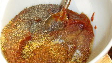 рулет из курицы с омлетом и грибами