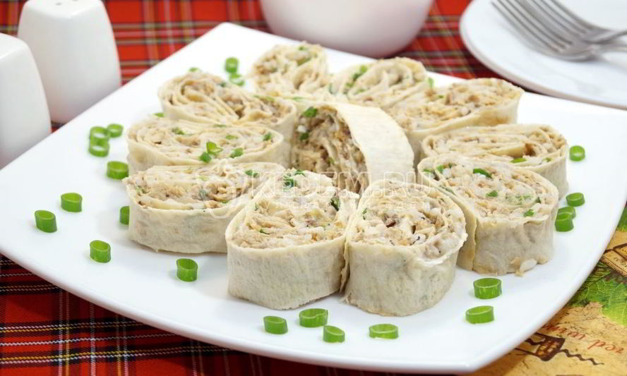 Рецепт рулета из лаваша с консервированной рыбой