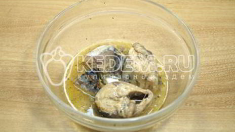 рулет из лаваша с консервированной рыбой