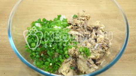 рулет из лаваша с консервированной рыбой