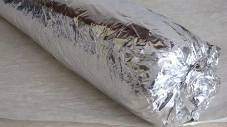 рулет из шпината и семги со сливочным сыром