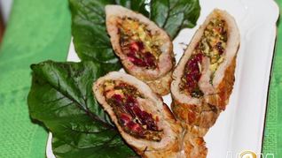 Рулет из свинины со свекольной ботвой и сыром