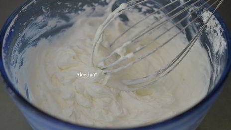 рулет шоколадный с арахисовой пастой