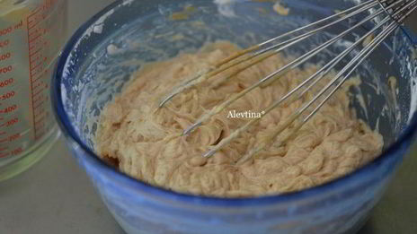 рулет шоколадный с арахисовой пастой