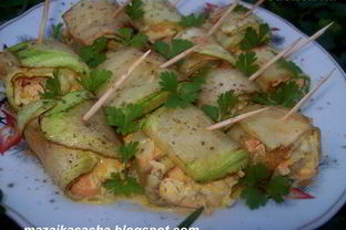 Рулетики из кабачков с морковной начинкой