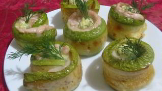 Рулетики из кабачков с яично-сырной начинкой