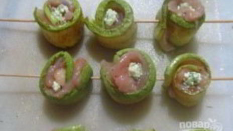 рулетики из кабачков с яично-сырной начинкой