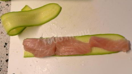 рулетики из огурцов и семги