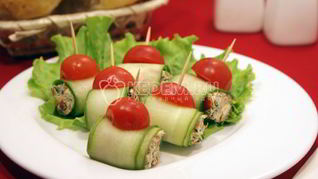 Рулетики из огурцов с начинкой