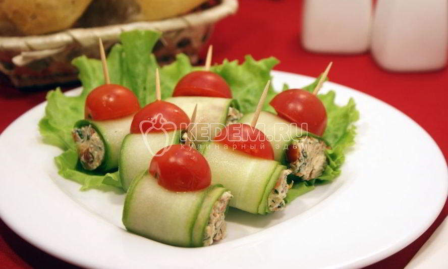 Рецепт рулетиков из огурцов с начинкой