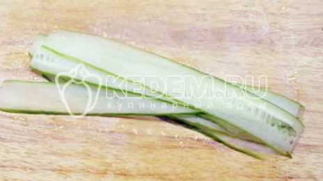 рулетики из огурцов с начинкой