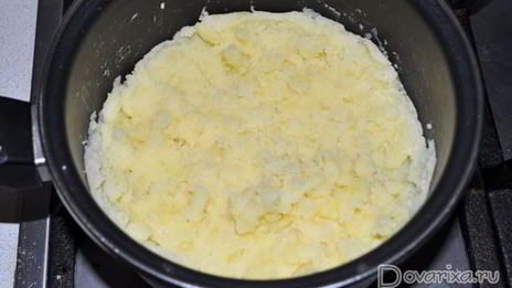 свиные рулетики с грибами и картошкой