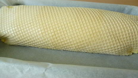 творожный рулет в вафельных коржах