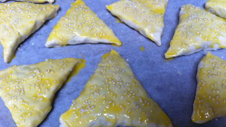 самса из слоеного теста с курицей