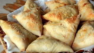 Самса с курицей и сыром