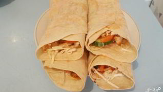 Домашняя шаурма с курицей в лаваше