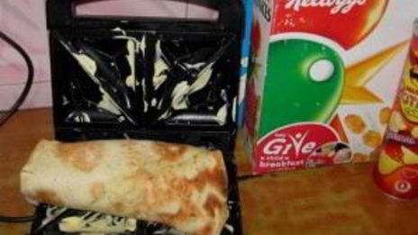 шаурма с колбасой и сыром