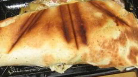 шаурма с колбасой и сыром