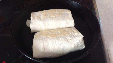 шаурма с курицей в лаваше