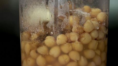 шаверма с курицей и ананасом