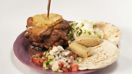 шаверма с курицей и ананасом