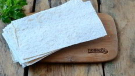 сосиски в картофельно-сырной шубке