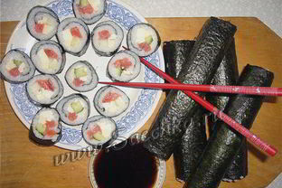 Суши с крабовыми палочками