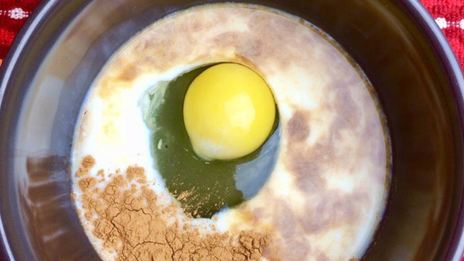 французские жареные сэндвичи с сыром филадельфия и зелеными яблоками