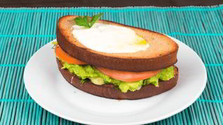 Супер сытный сэндвич на завтрак