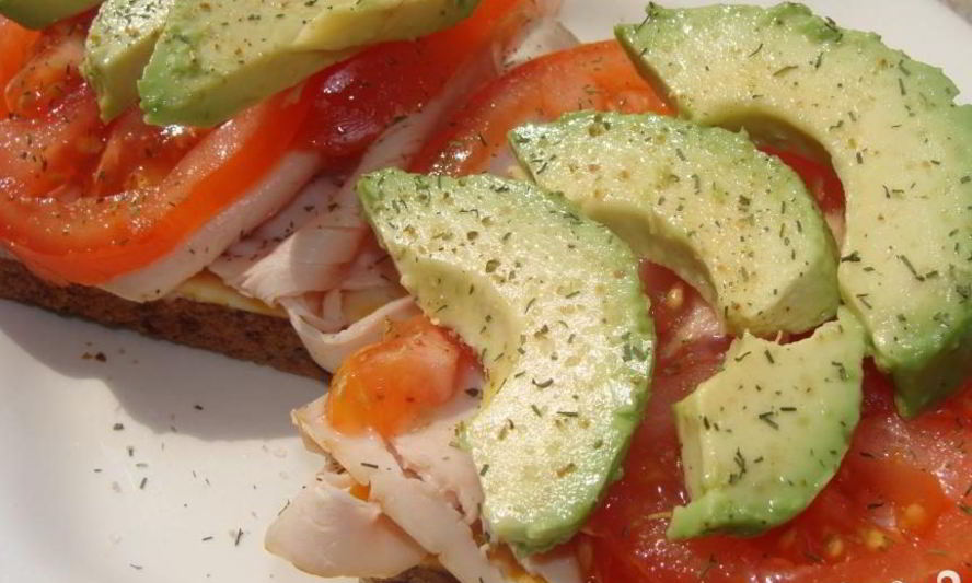 Рецепт сэндвича с индейкой и авокадо