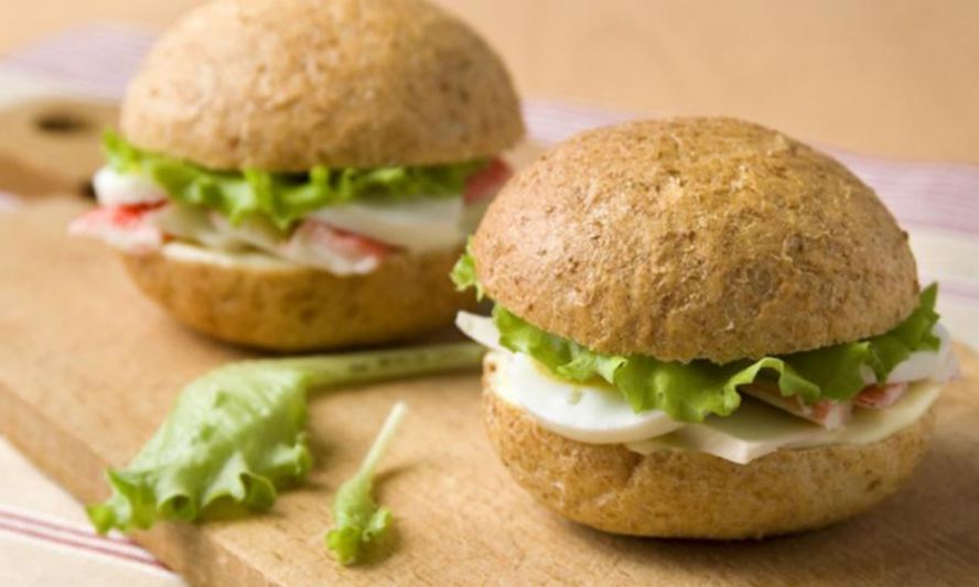 Рецепт сэндвича с крабовыми палочками