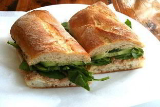 Сэндвич с курицей с чиабаттой