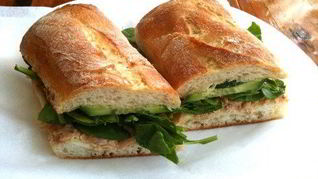 Сэндвич с курицей с чиабаттой