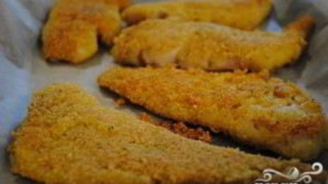 сэндвич с рыбой и соусом