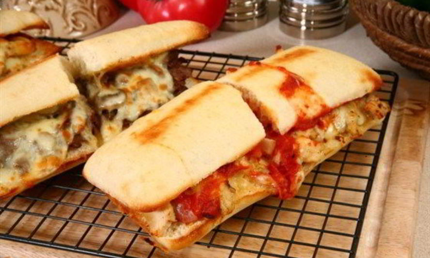 Рецепт сэндвичей на гриле с говядиной, ветчиной и сыром