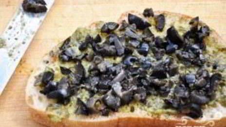 сэндвичи с помидорами, соусом и сыром