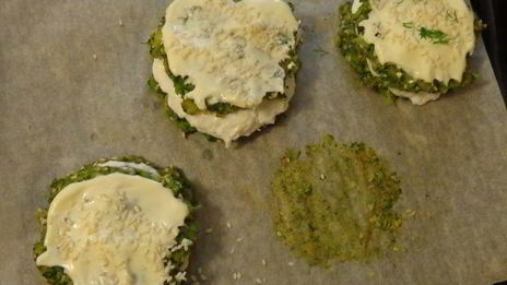 сырно-капустный сэндвич этюд в зеленых тонах