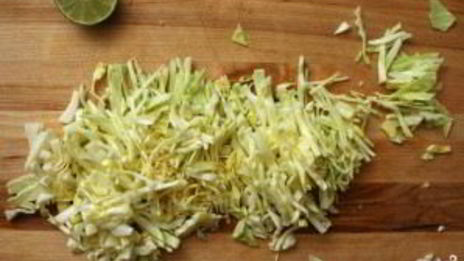 такос с рыбой и салатом